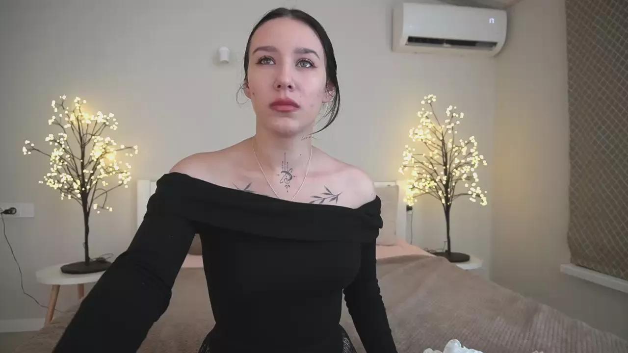 NikkiNikkis on Cam4 