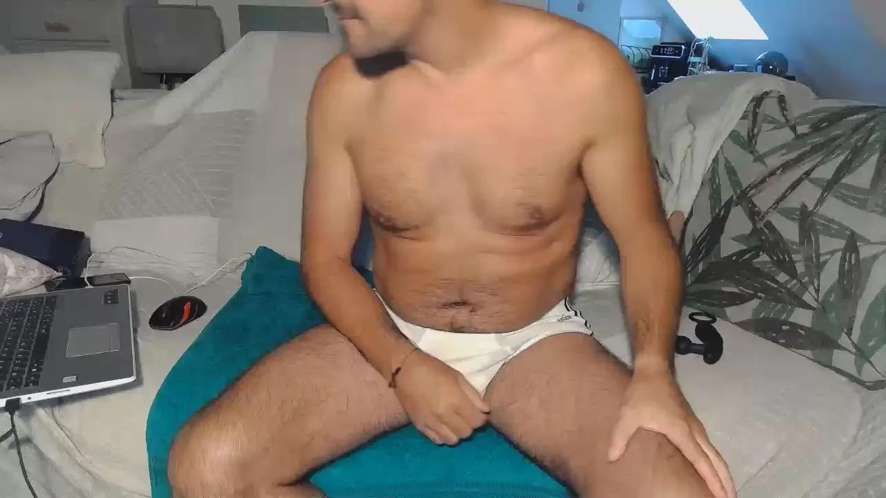 Offline pedrofrance2 on Cam4