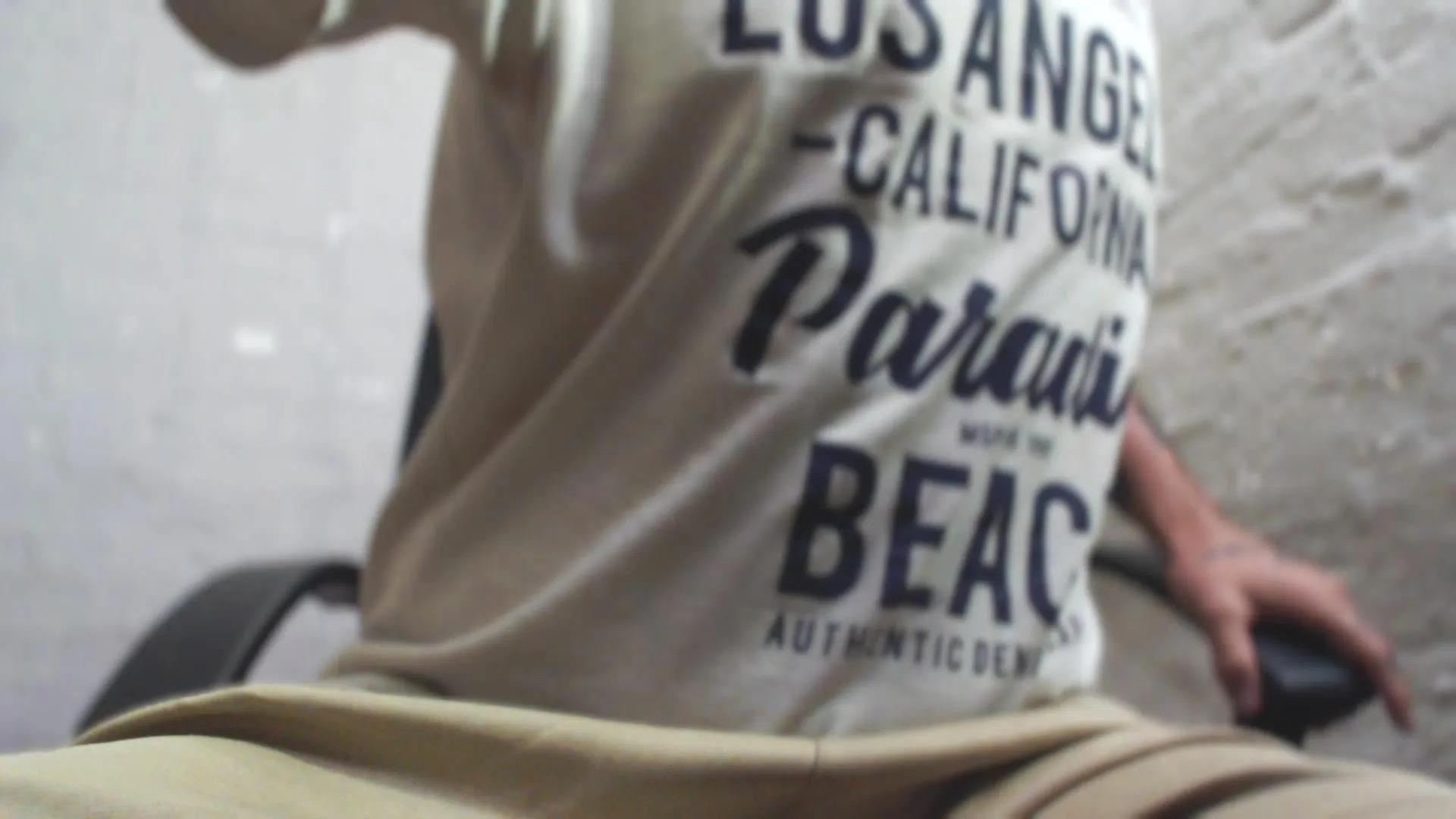 Offline peneenorme83 on Cam4