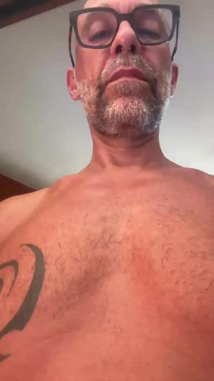Offline pigfagcunt on Cam4