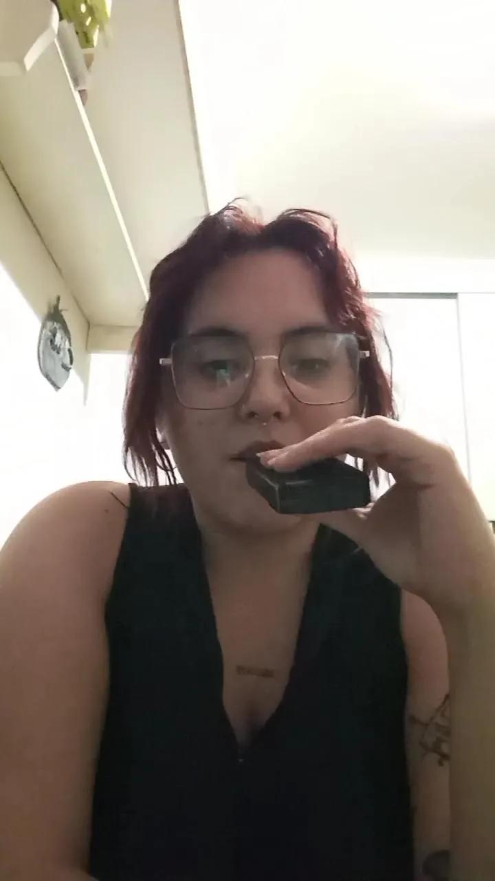 Offline poisondaysi1 on Cam4