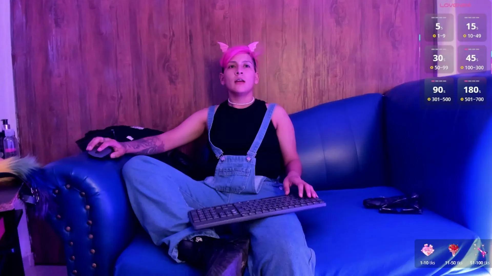 Pussy18Hardcore on Cam4 