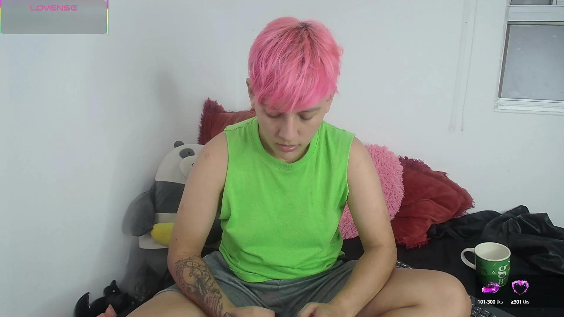Pussy18Hardcore on Cam4 
