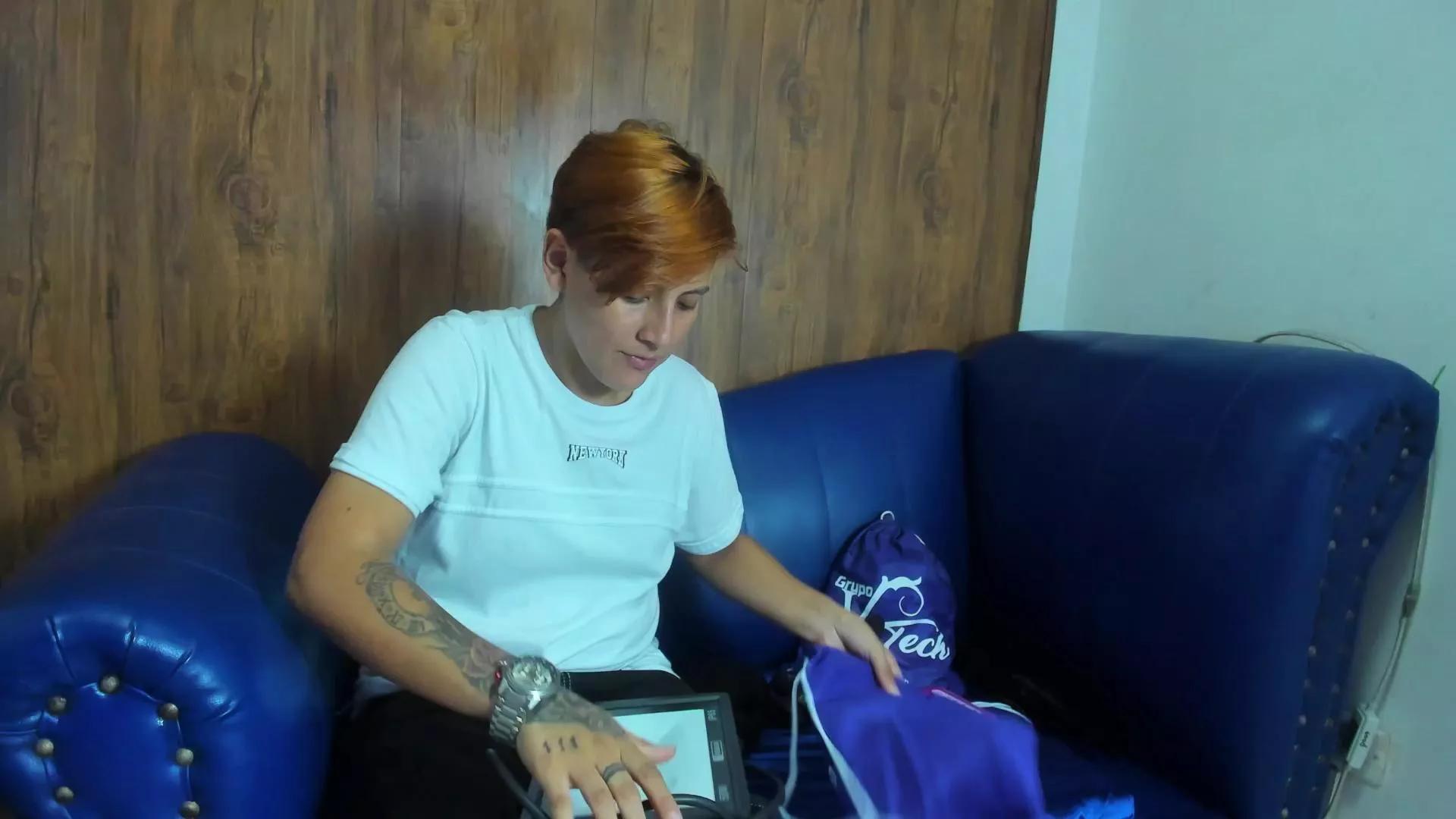 Pussy18Hardcore on Cam4 