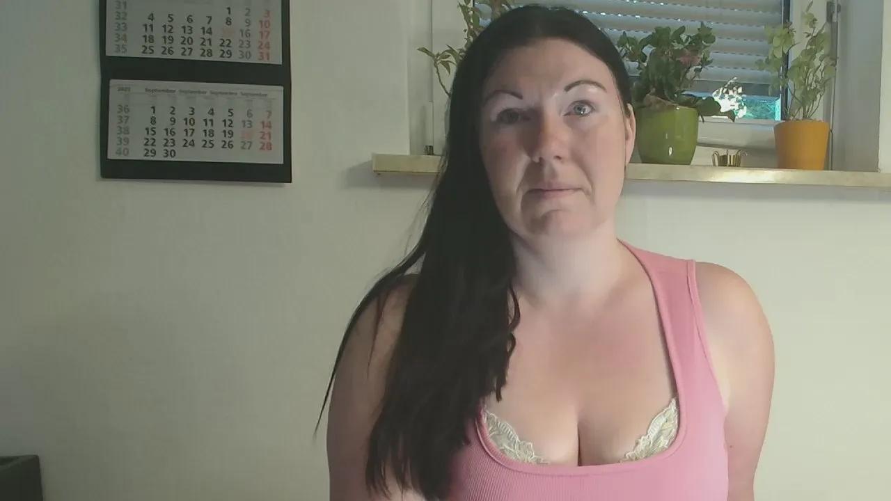 Offline pussy6wetlips on Cam4