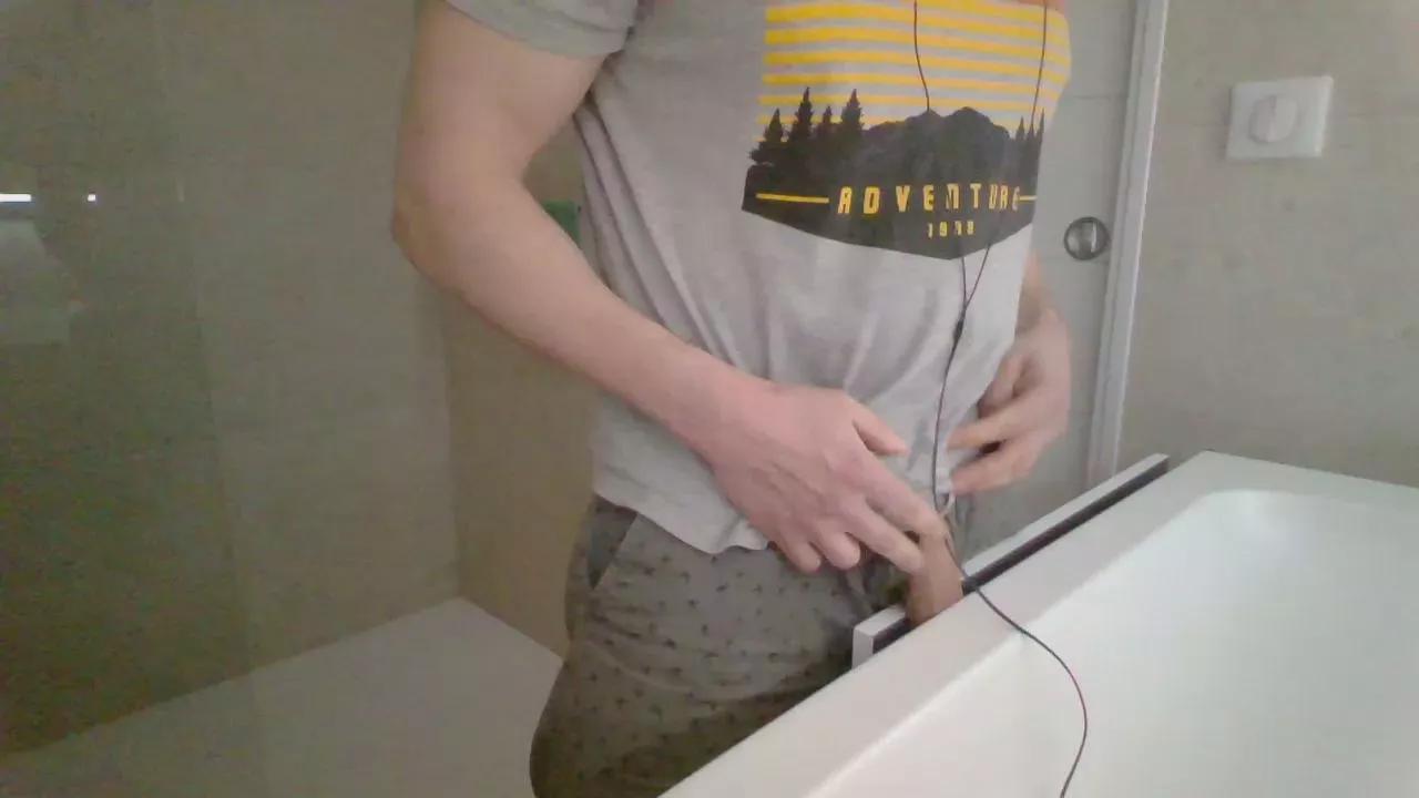 queue22 on Cam4 
