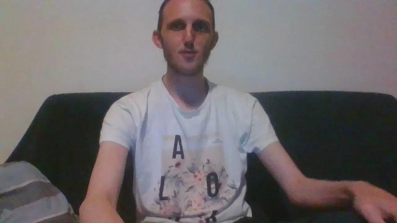 Offline R000000009 on Cam4