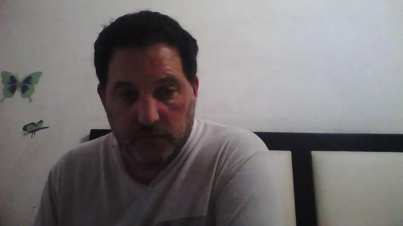 Offline Reload_33 on Cam4