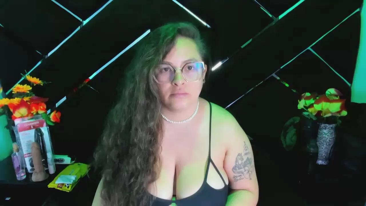 Sara_Thonson_ on Cam4 