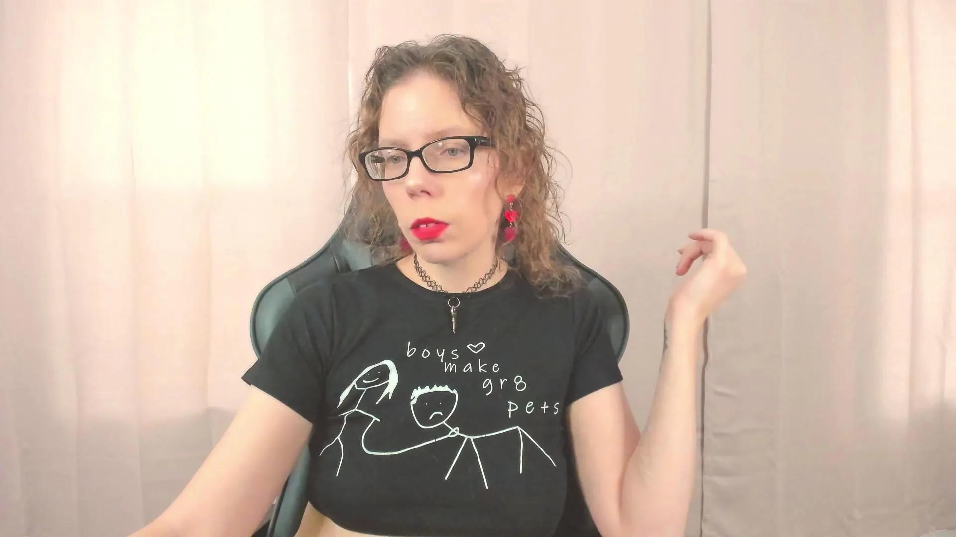Offline SaraDesireXO on Cam4