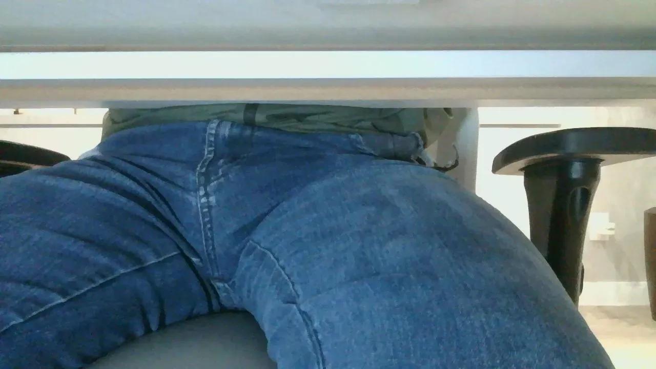 Offline segredo1980 on Cam4