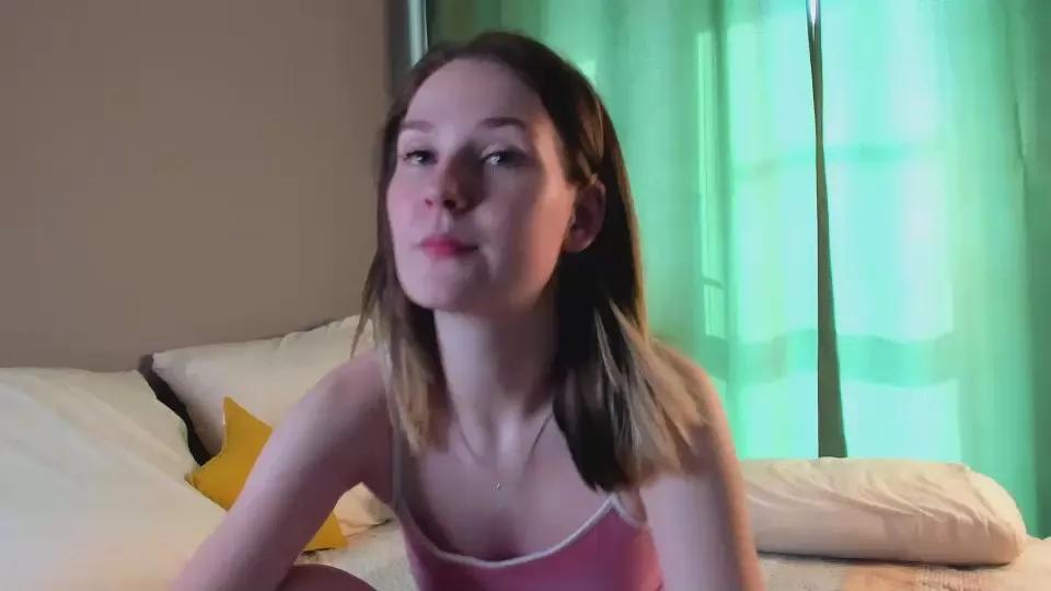 Offline SheenaBrabson on Cam4