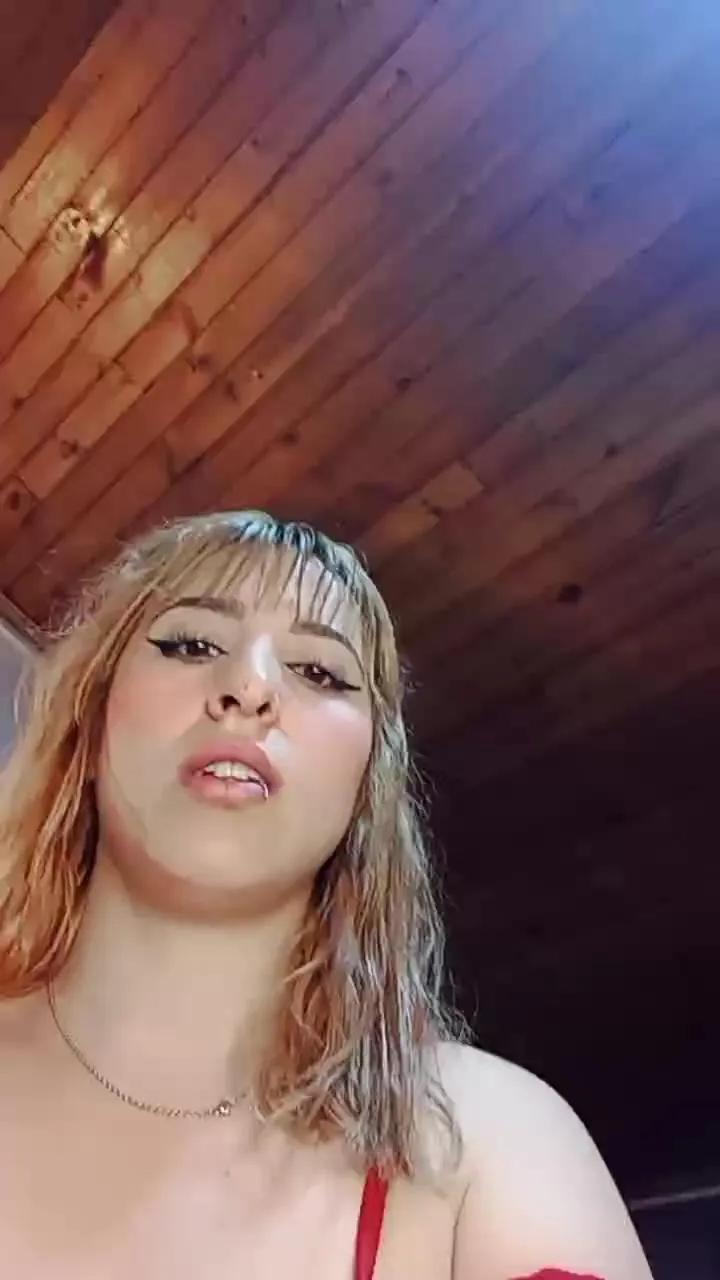 Freechat sofhialyhh on Cam4