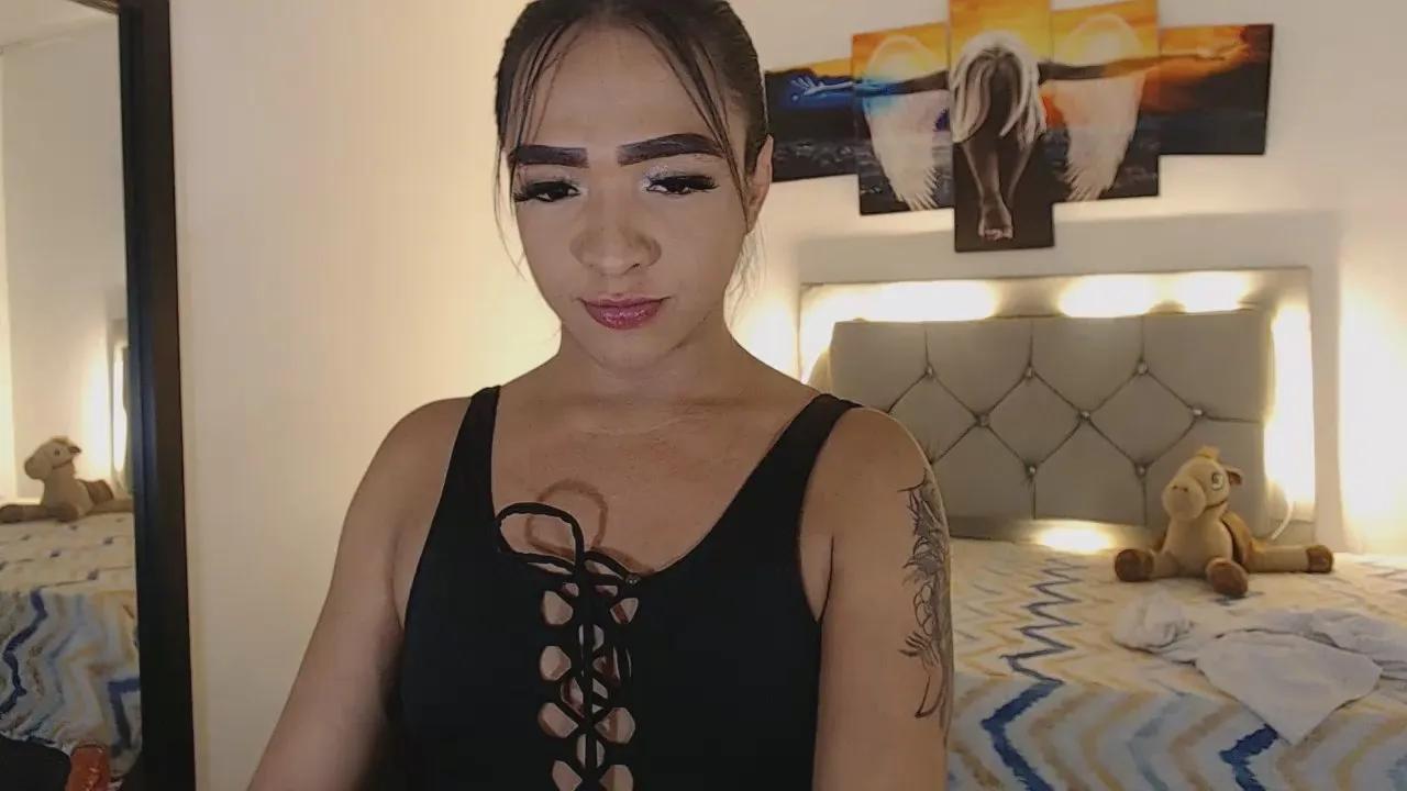 sofiaxdollxxx on Cam4