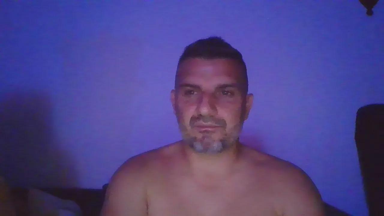 Offline spyk23051977 on Cam4