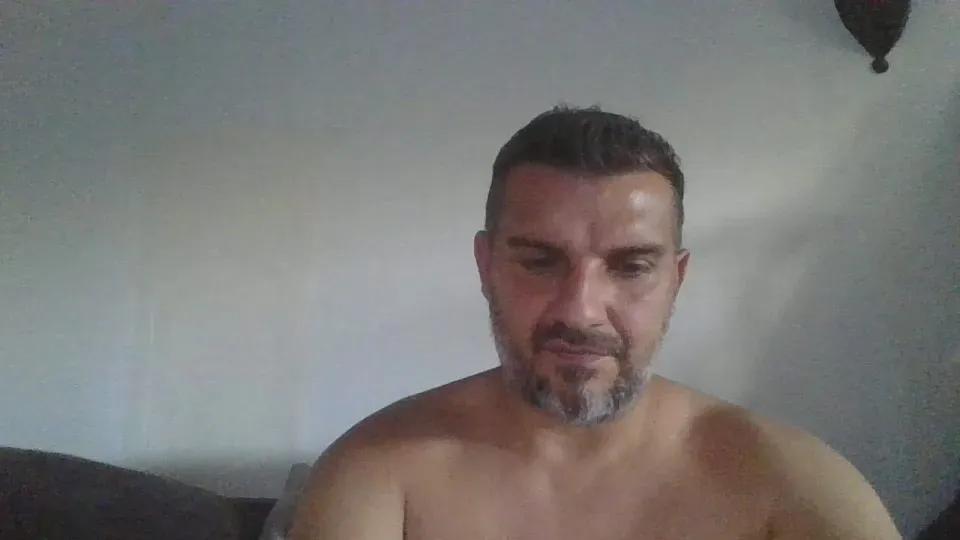 Offline spyk23051977 on Cam4