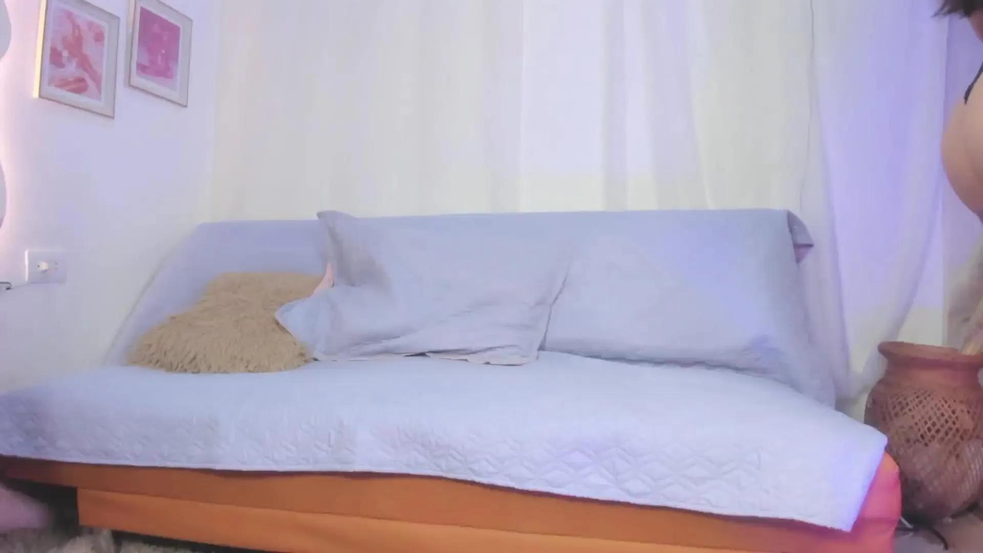 Offline star_party66 on Cam4