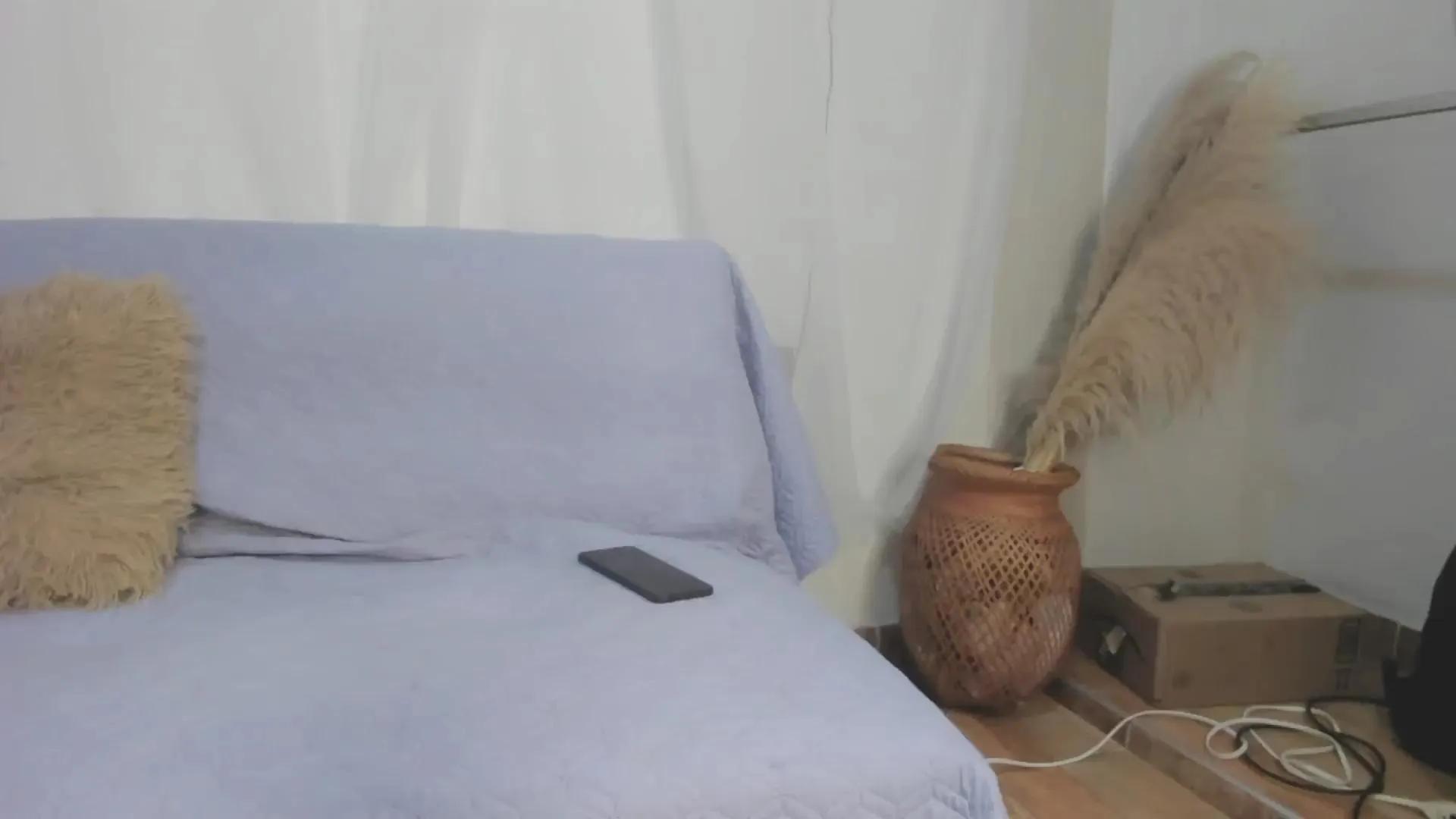 Offline star_party66 on Cam4