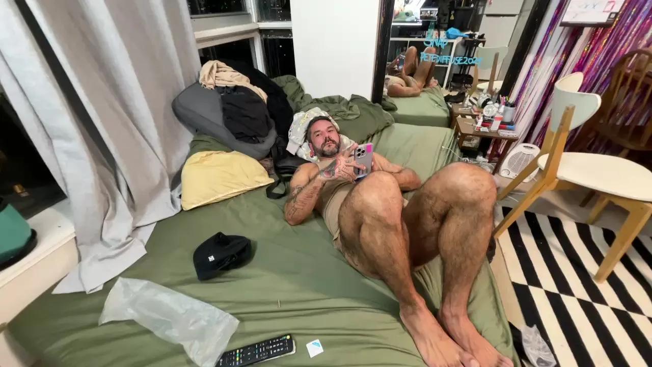 Offline sydneysucker on Cam4