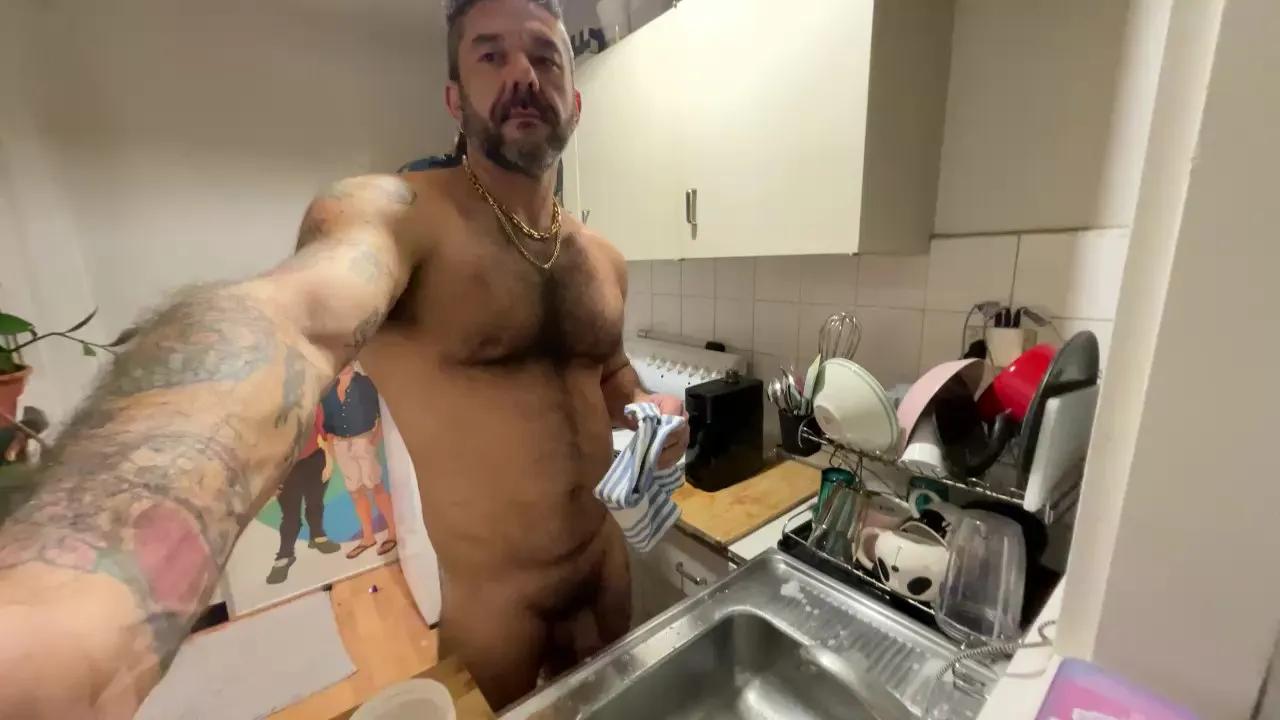 Offline sydneysucker on Cam4