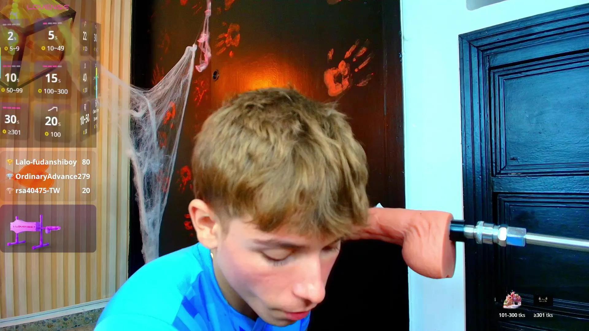 Tayler_White on Cam4