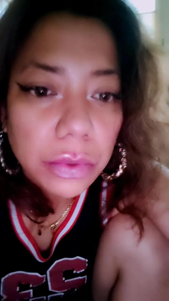 Freechat Tikie4u on Cam4