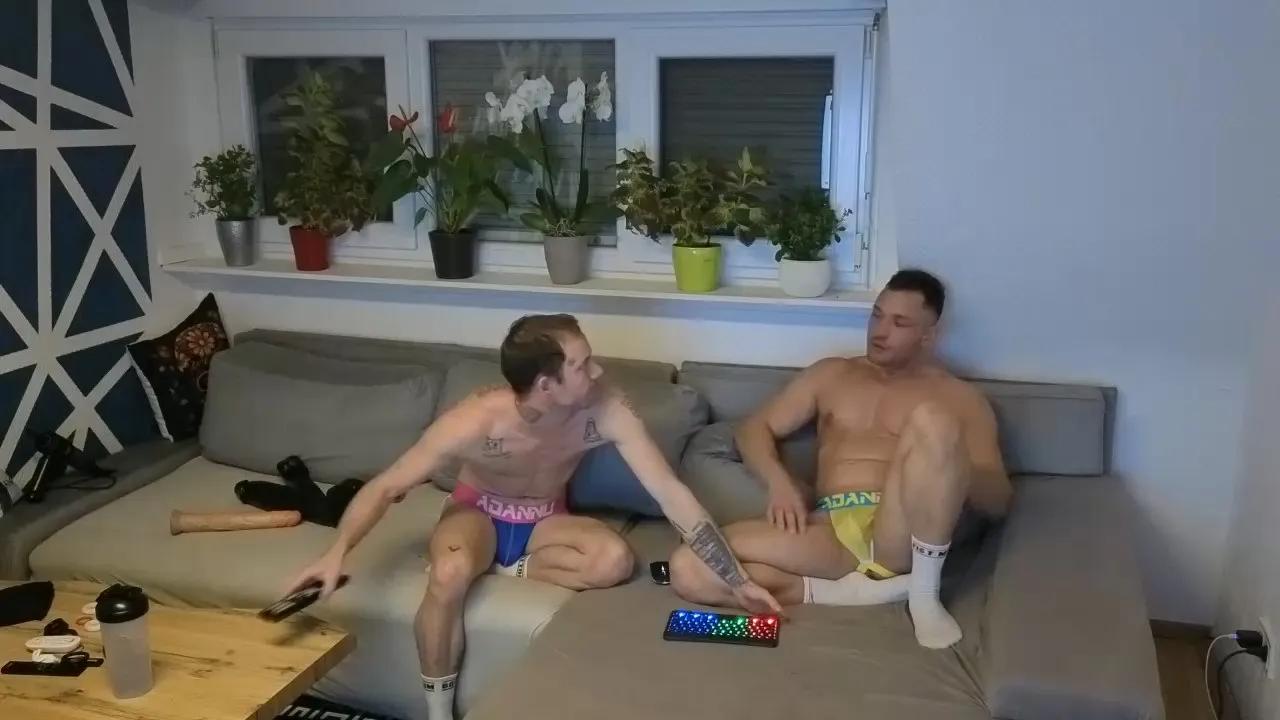Offline twunkie on Cam4