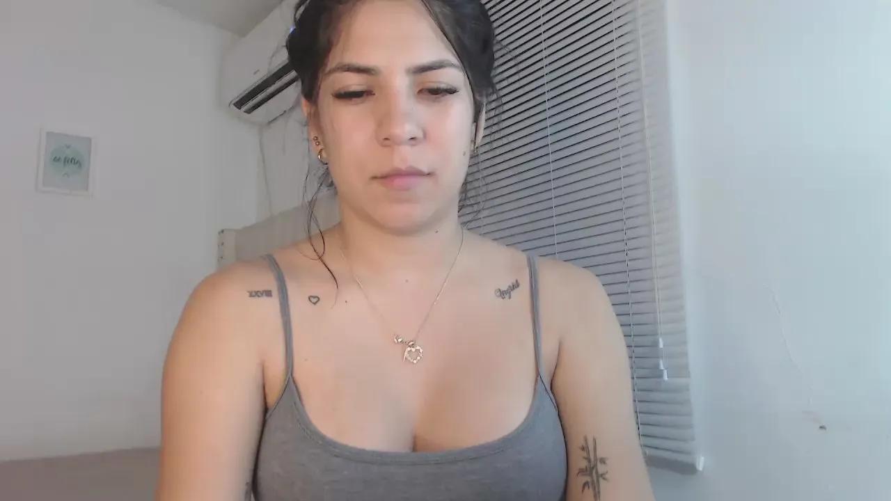 Offline vanessa_hill on Cam4