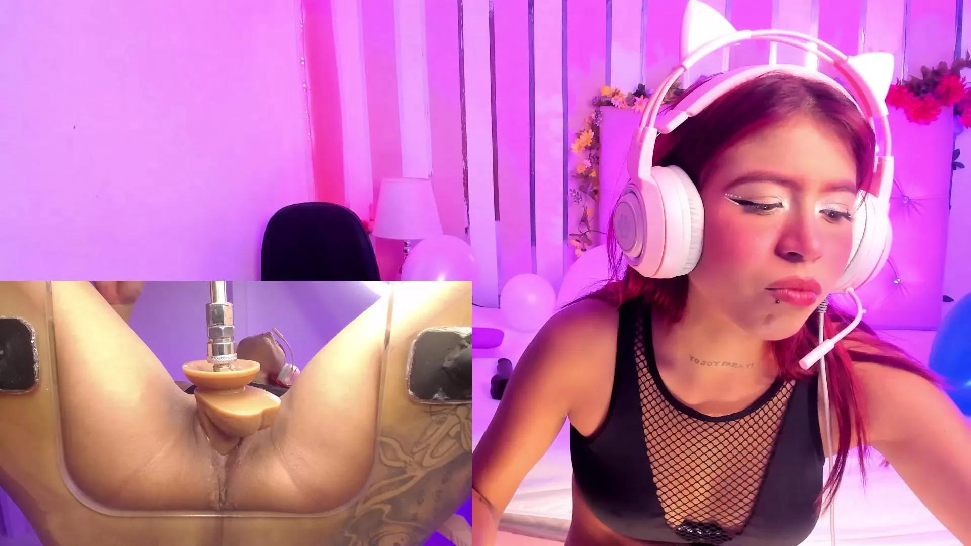 Offline XimenaReid on Cam4