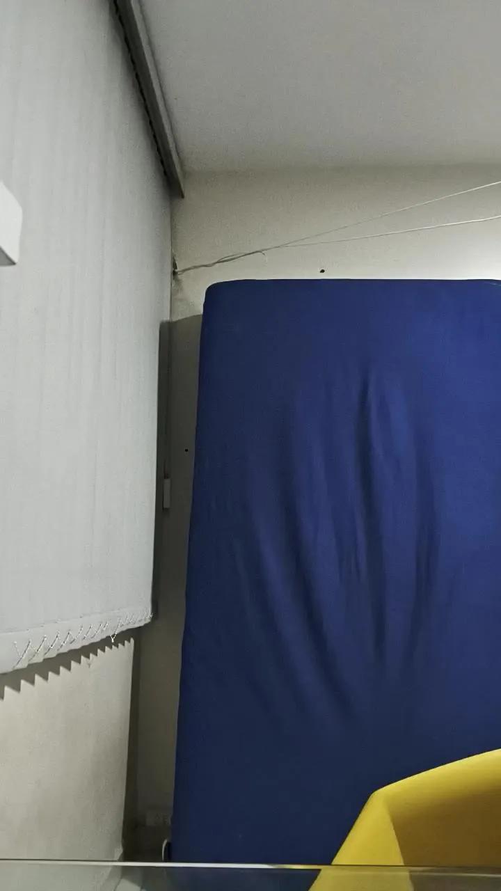 xxMorenosexx on Cam4 