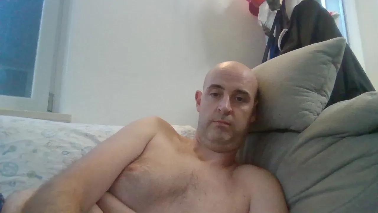 Xxxme85 on Cam4 