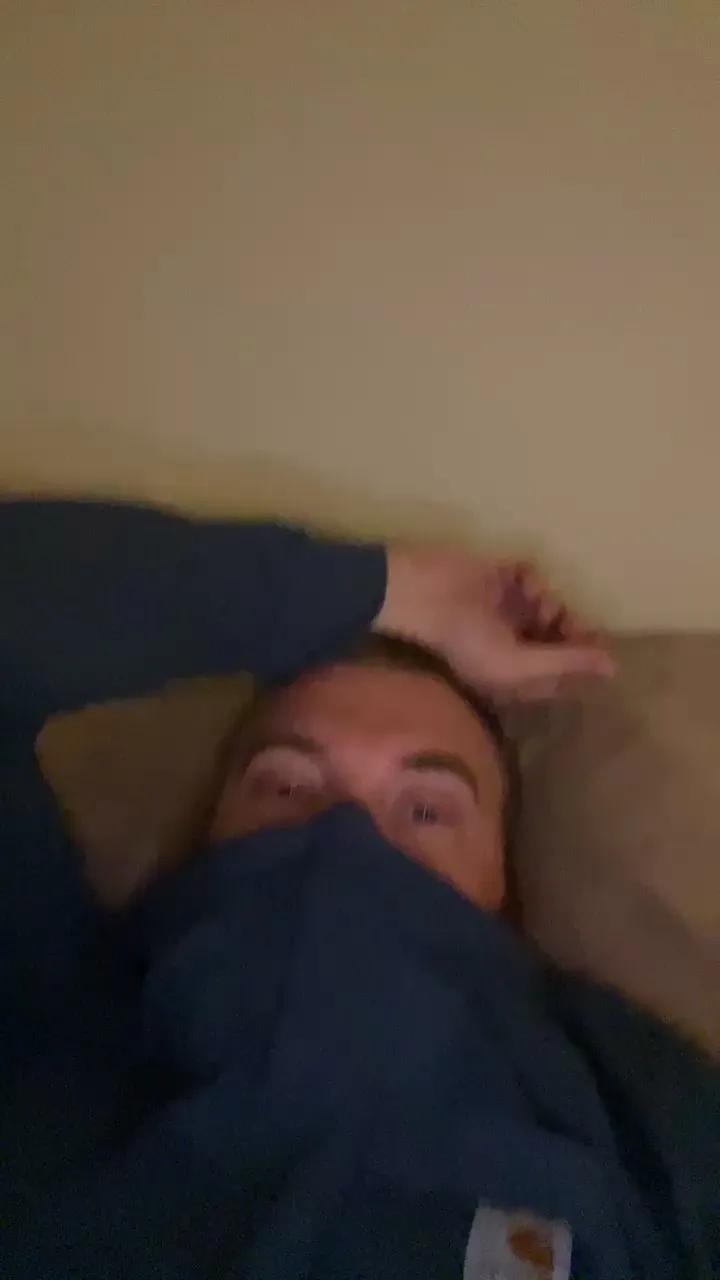 Offline Yearight181 on Cam4