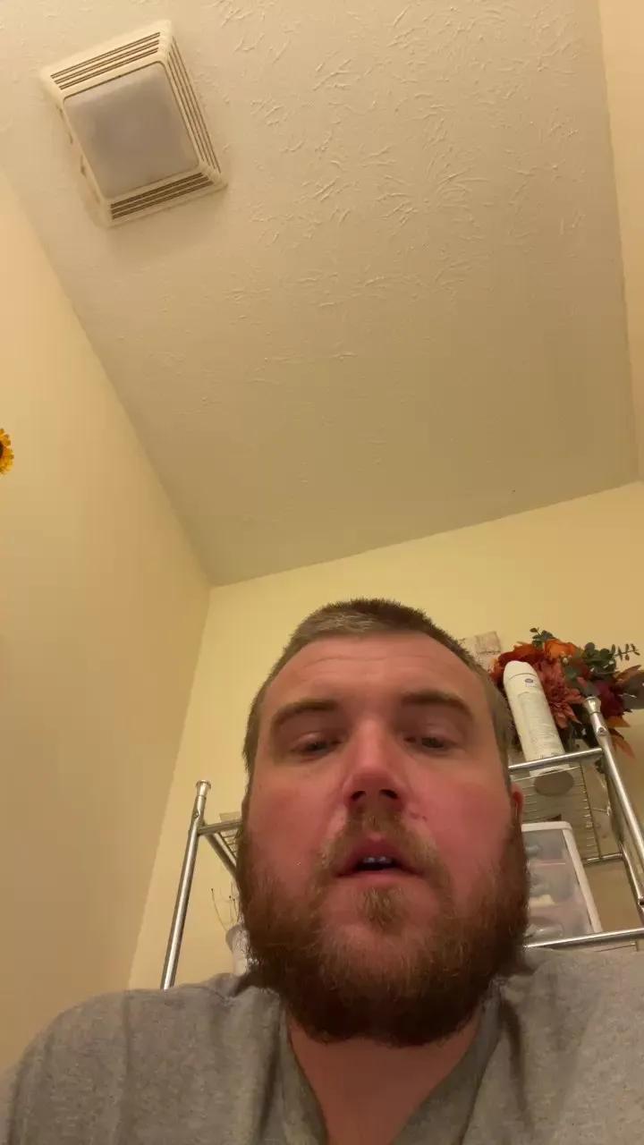 Offline Yearight181 on Cam4