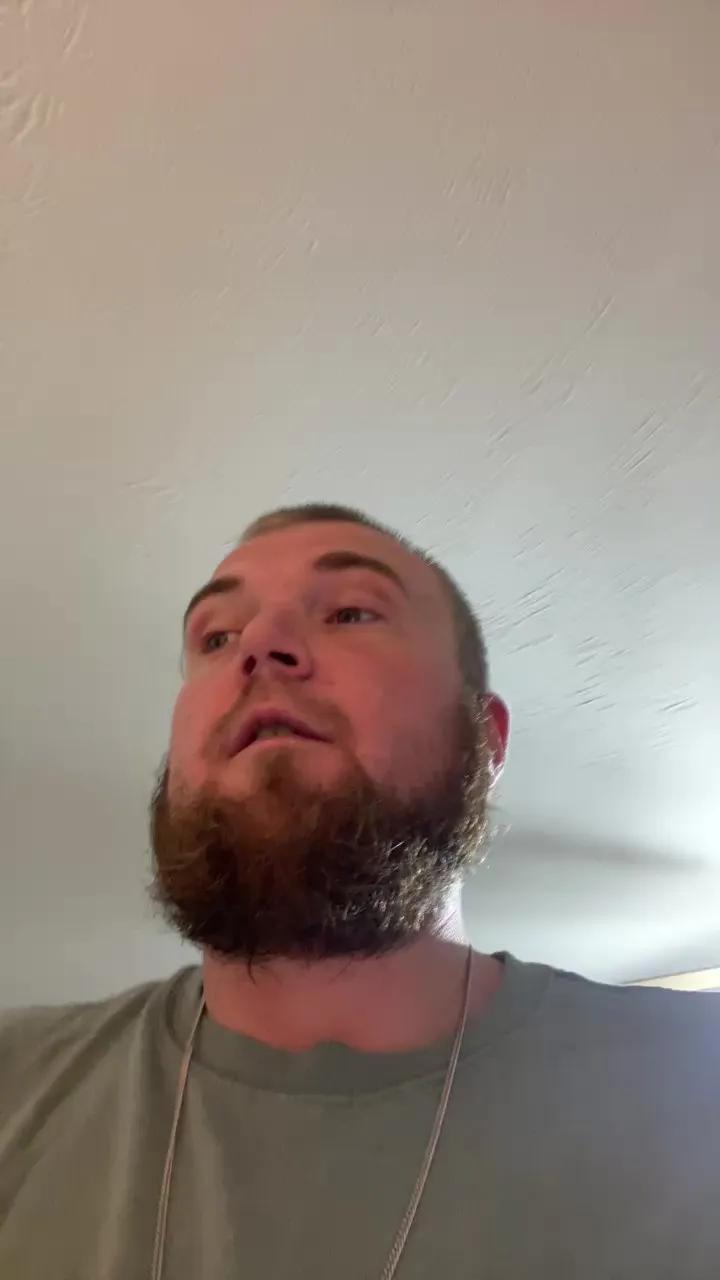 Offline Yearight181 on Cam4