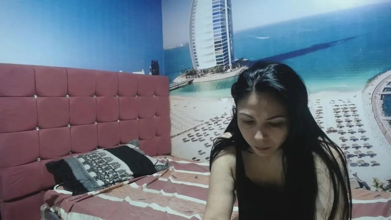Offline YOHACRIS on Cam4