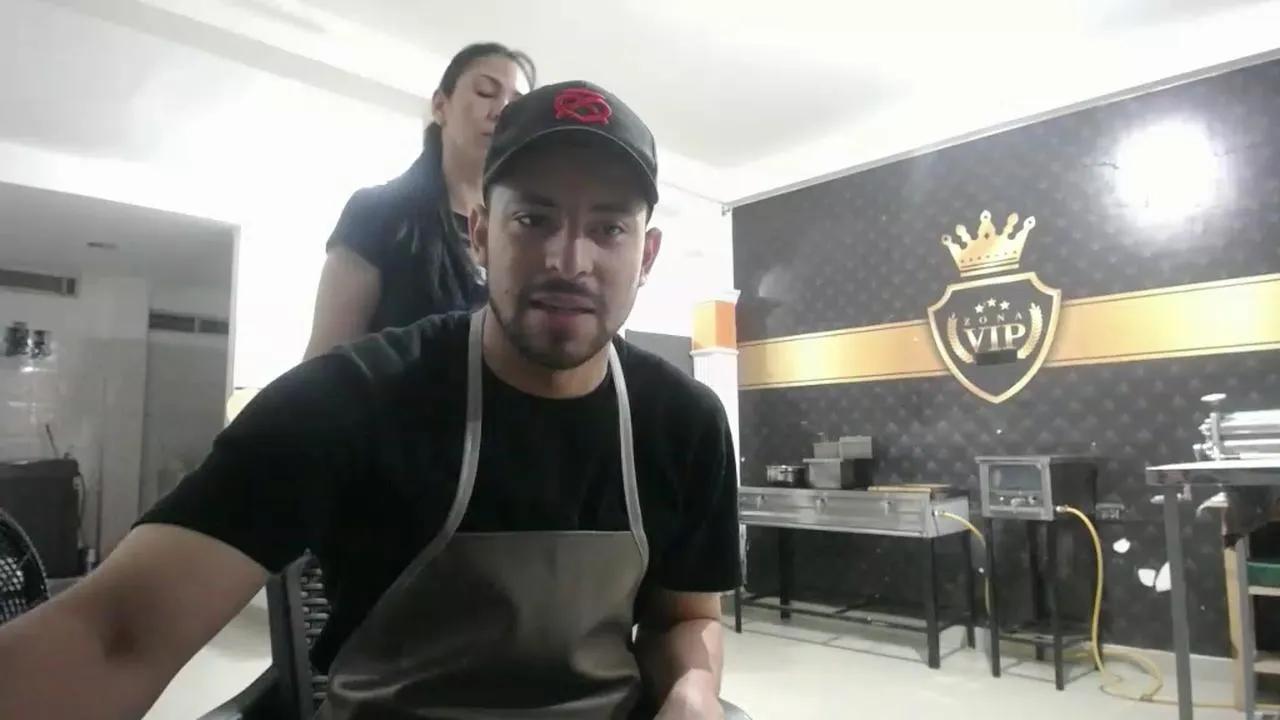 Offline YOHACRIS on Cam4