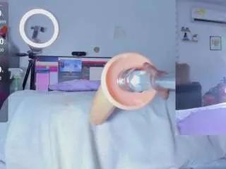 Offline abigail-girl on CamSoda