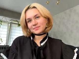 adriashatt on CamSoda