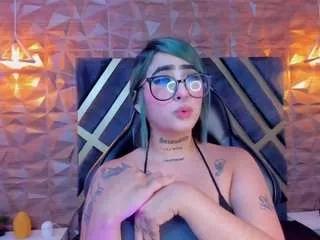 Offline alahia-dangelo on CamSoda