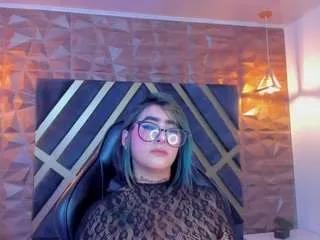 Offline alahia-dangelo on CamSoda