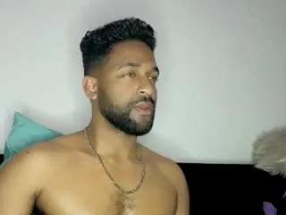 bbcblackhot33 on CamSoda 