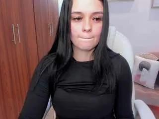 bellaa-hadid on CamSoda 
