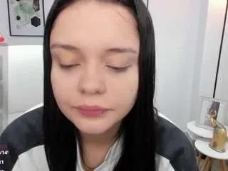 bellaa-hadid on CamSoda 