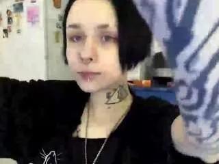 Freechat blondellroundtree on CamSoda