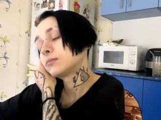 Freechat blondellroundtree on CamSoda