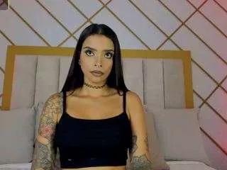 cocodamoree on CamSoda 