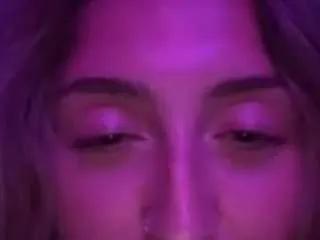 daisyjones77 on CamSoda