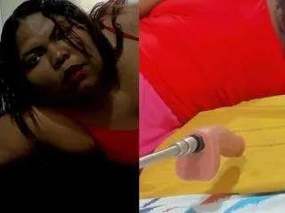 Freechat dakota-lovense on CamSoda