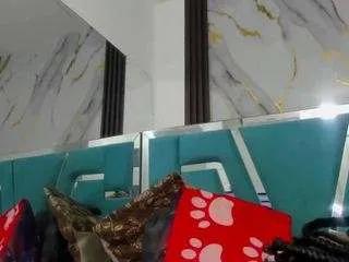 Offline dayra-parker on CamSoda