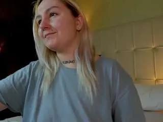 Offline debbie-taylor on CamSoda